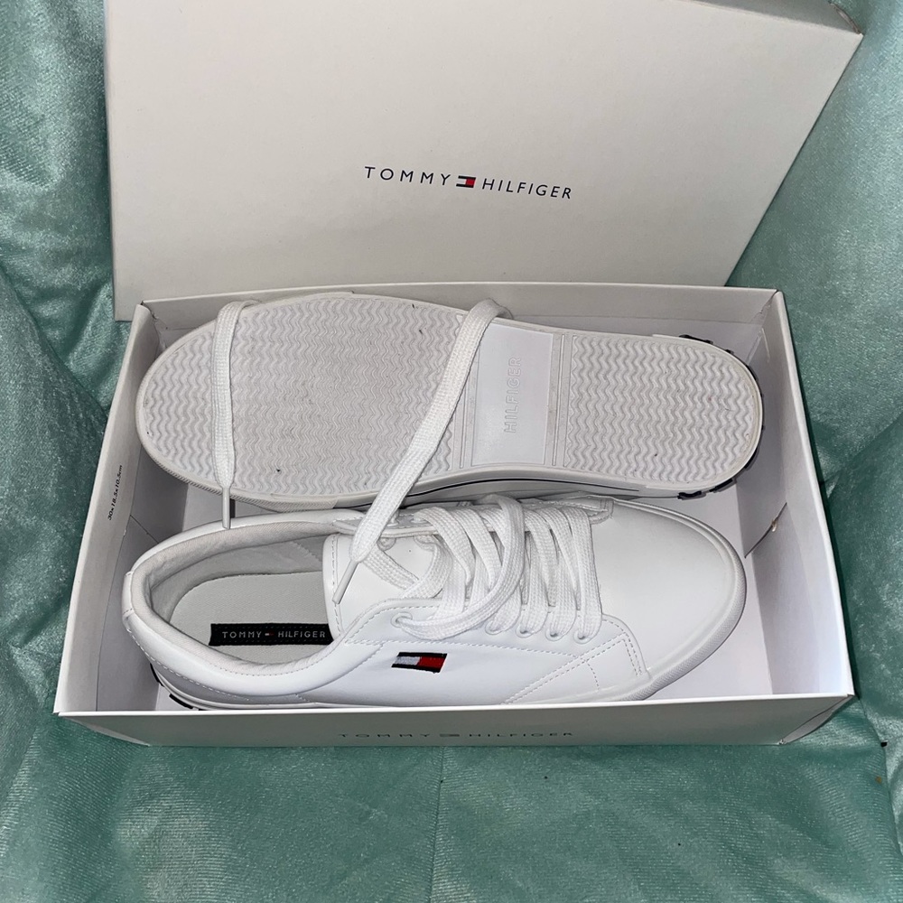 Tommy Hilfiger Flint3-M Shoes Size 10-M